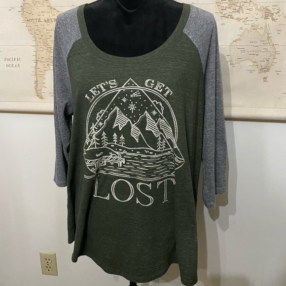 TORRID Size 00 — 10 (M/L) Raglan 3/4 Tee